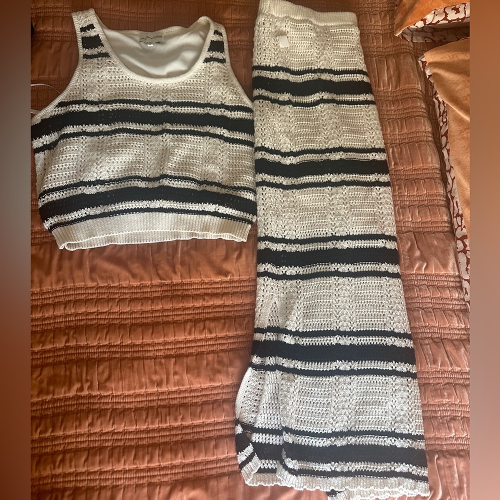 NWT Freshman 2-piece knit set.